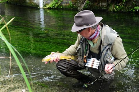 UK Chalkstream Fly Fishing With Charles Jardine Aardvark Mcleod