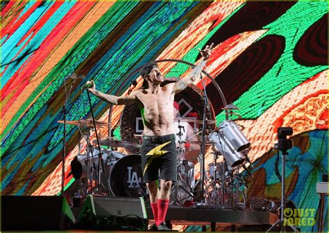 Red Hot Chili Peppers Set List For Summer 2022 Tour Revealed Photo 4798219 Music Photos