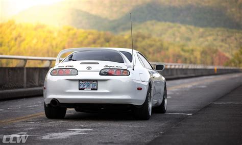 White Supra Wallpapers Top Free White Supra Backgrounds WallpaperAccess