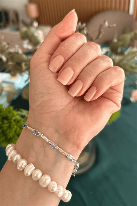 Top Beautiful Ideas For Elegant Nude Nails To Wear