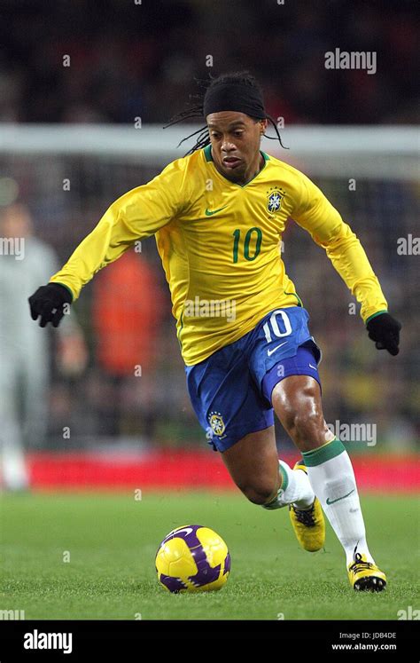 Ronaldinho Brazil High Resolution Stock Photography and Images - Alamy