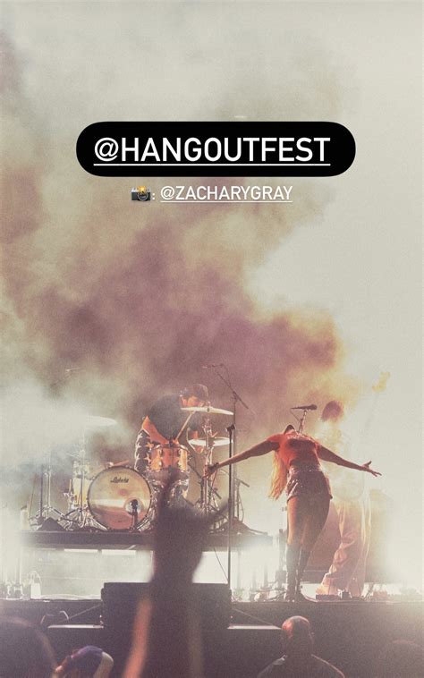 Paramore Tour Updates On Twitter New Photos From Paramorehangout By