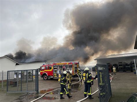 Lagerhallenbrand Freiwillige Feuerwehr Vechta