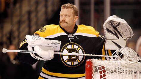 Retired goalie Tim Thomas details brain damage from hockey