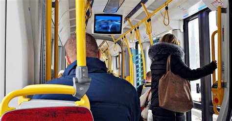 Co Z Klimatyzacj W Autobusach W Upalne Dni S Wytyczne Gis Kobieta