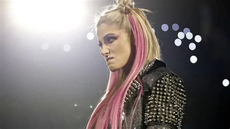 Alexa Bliss Sugere Que Seu Retorno à Wwe Está Próximo