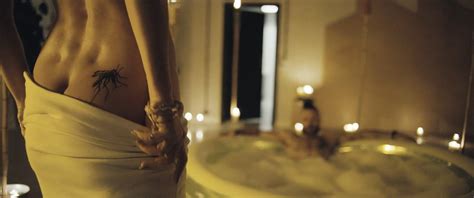 Nude Video Celebs Anna Dereszowska Nude Ewelina Polak Nude Pitbull Niebezpieczne Kobiety