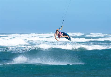 Kitesurfing in Cabarete: The Ultimate Guide - Liquid Blue Cabarete