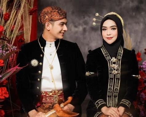 Inspirasi Dan Tips Memilih Baju Pengantin Adat Jawa Hijab Modern