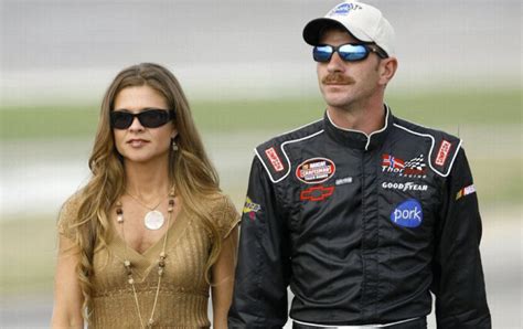 Teresa Earnhardt Bio, Age, Height, Boyfriend, Married, Net Worth, House