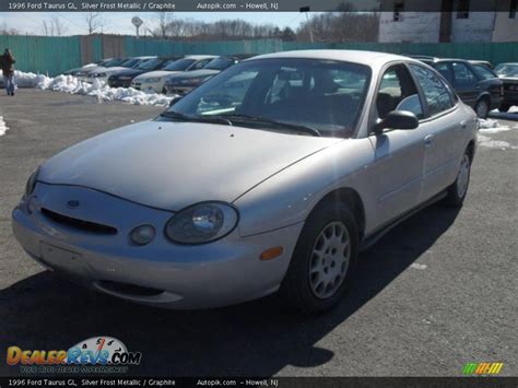 1996 Ford Taurus Gl Silver Frost Metallic Graphite Photo 1