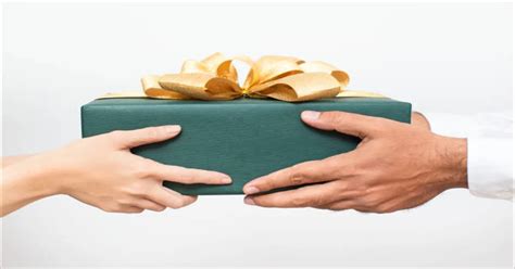 guide  building  custom gift box   occasion