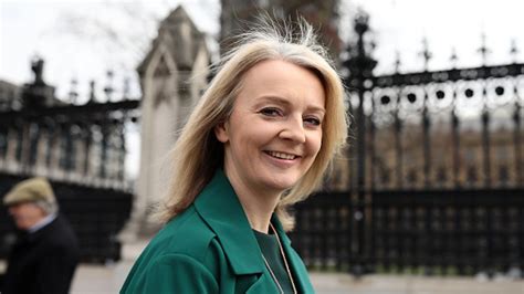 Here Are All The Viral Liz Truss Memes Being Shared Right Now