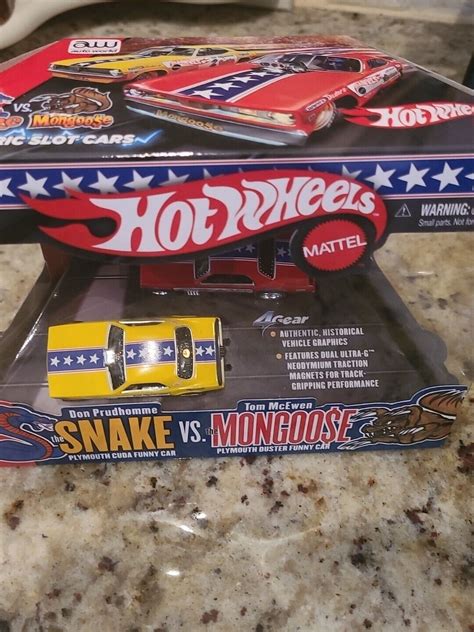 Auto World Hot Wheels Snake VS Mongoose 2 Pack HO Slot Cars NIP