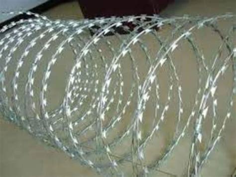 Iron Galvanized Concertina Fencing Wire Single Razor Coil Diameter