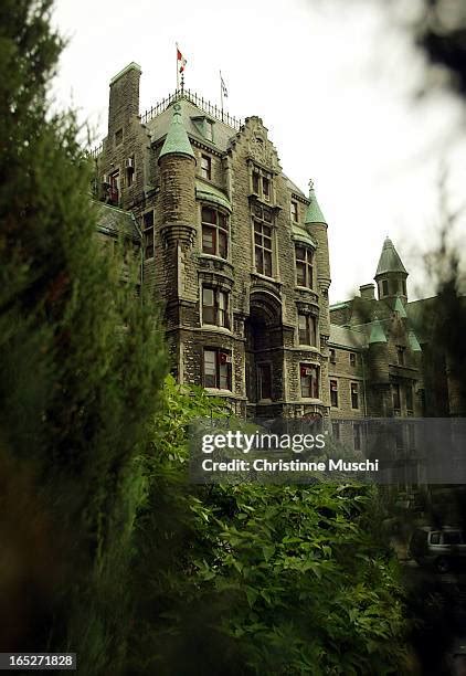 27 Royal Victoria Hospital Montreal Stock Photos, High-Res Pictures ...