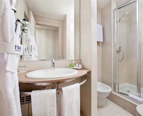 NH Madrid Barajas Airport, Madrid : -43% en journée • Réservation à l