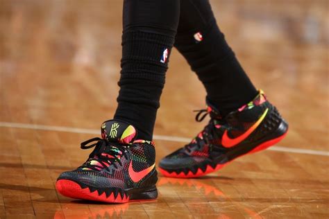 Solewatch Kyrie Irving Debuts Nike Kyrie 1 Signature Shoe Sole