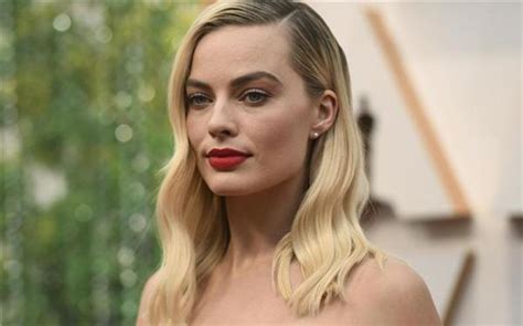 Disney holt Margot Robbie für weiblichen Piraten Film