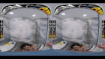 VIRTUAL PORN Big Tit Latin Maid Sandy Love Servicing Your Big Cock VR XNXX