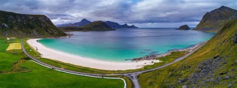 Plage De Haukland Sur Les Les Lofoten En Norv Ge Photo Premium