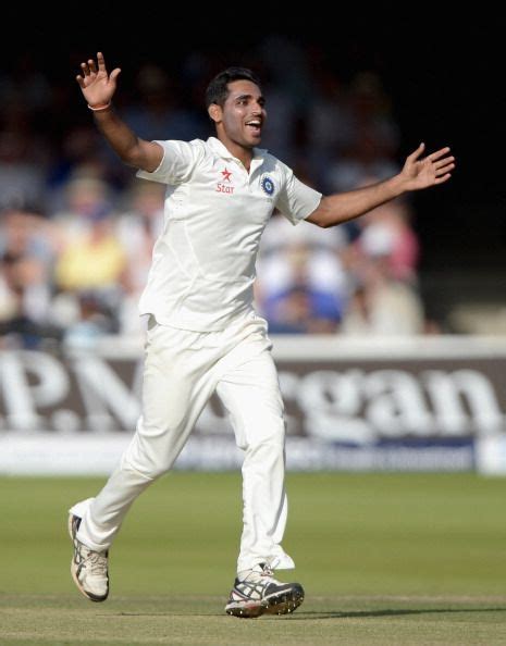 Bhuvneshwar Kumar Biography, Career Info, Records & Achievements