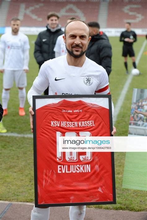 Sergej Evljuskin KSV Hessen Kassel Bei Der Verabschiedung KSV