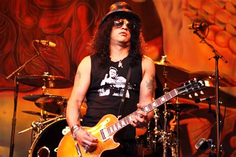 Slash Talks Michael Jackson And About His Mom Dating David Bowie In New