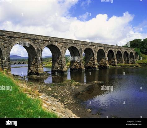 Ballydehob Viaduct Ballydehob Co Cork Ireland 12 Arch Viaduct Stock