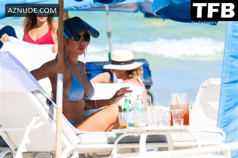 Lisa Hochstein Sexy Seen Showing Off Her Fit Figure Wearing A Bikini At