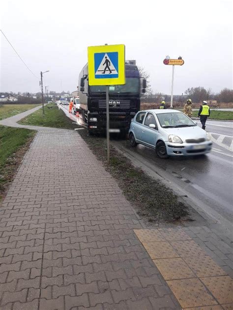 Zderzenie Ci Ar Wki Z Osob Wk Na Trasie Lublin Lubart W