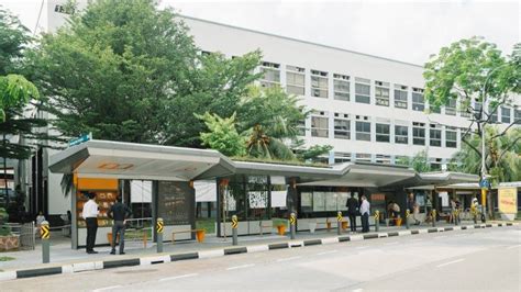 This Bus Stop In Singapore Has Free WiFi, Books, And Even A Swing