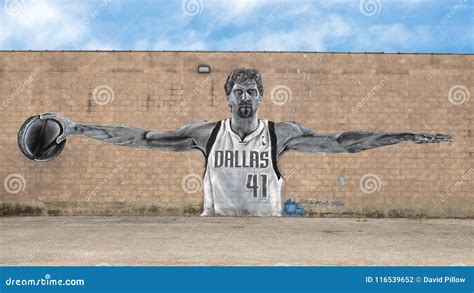 Dirk Nowitzki Mural by Josh Mittag, Deep Ellum, Texas Editorial ...