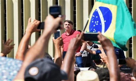 Discurso de Jair Bolsonaro incentiva desobediência e é escalada