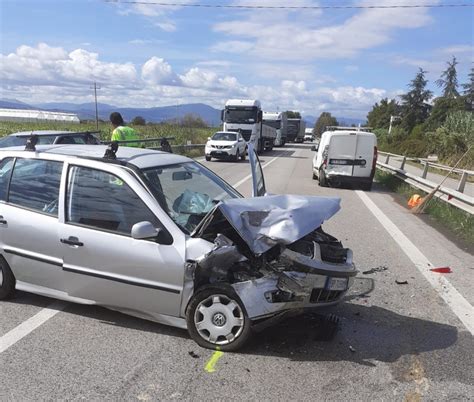 Fossacesia Incidente Tra Auto E Furgone Sulla Fondo Valle Sangro