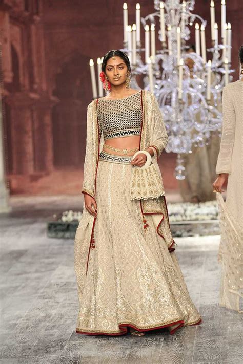 Tarun Tahiliani India Couture Week Pm Indiancouture