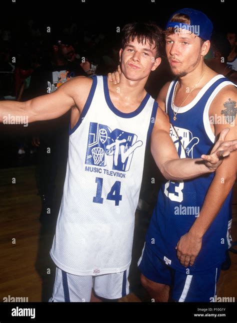 Donnie Wahlberg And Mark Wahlberg Young