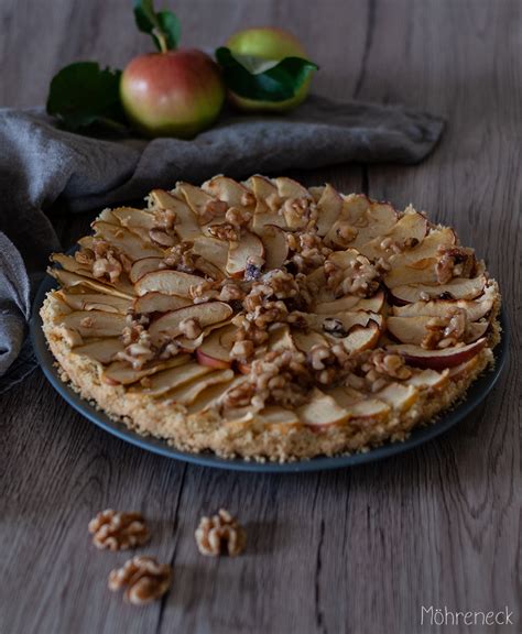 Apfeltarte mit karamellisierten Walnüssen Möhreneck