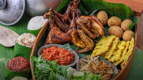 7 Restoran Khas Sunda Di Lembang Untuk Makan Siang Enak Pilihan