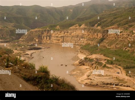 Yellow River (Huang He) down river from Hukou waterfalls on loess Stock ...