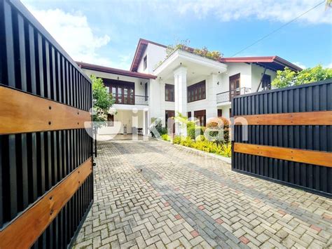 Eye Catching Designed Luxury Story House For Sale In Kottawa Ikman