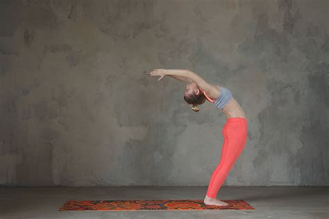 Hasta Uttanasana Raised Arms Pose Yoga Positions For Beginners And