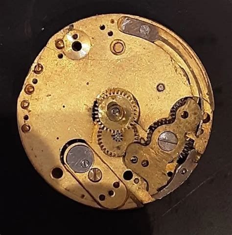 Vintage Swiss Made Mechanical Watch Movement For Spares Or Repair