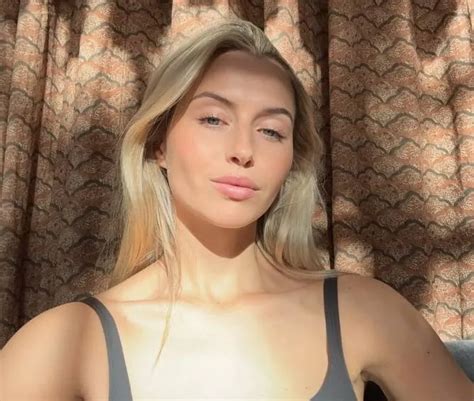 Hollandse Knapperd Valerie Doet Haar Volgers Watertanden Met Foto S In Een Iets Te Kleine Bikini