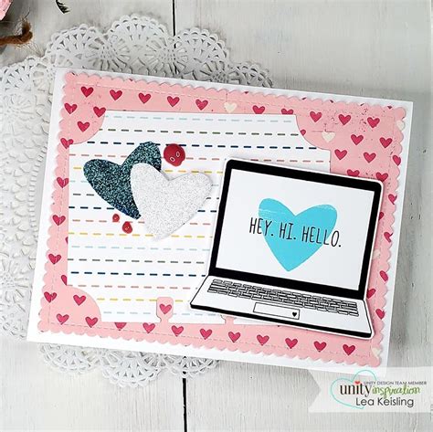 Scientists explain the psychological power of virtual hugs 29