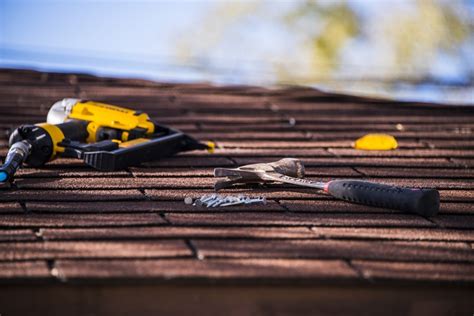 6 Signs Of A Bad Roofing Job Haley S Daily Blog