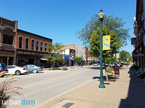 Downtown Cedar Falls Photo Tour