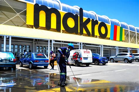 Business As Usual As Saccawu Kicks Off 10 Day Strike At Makro Stores