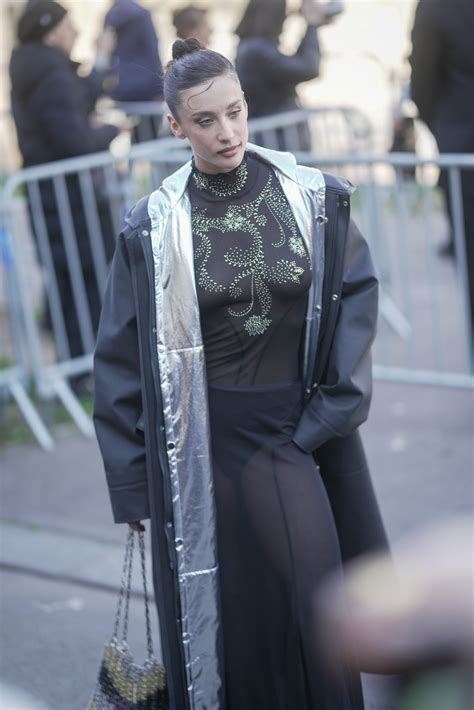 Maria Pedraza Nude See Through Pics Barnorama