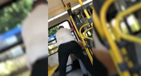 VÍdeo Motorista De ônibus No Paraná Agride E Expulsa Passageiro Por